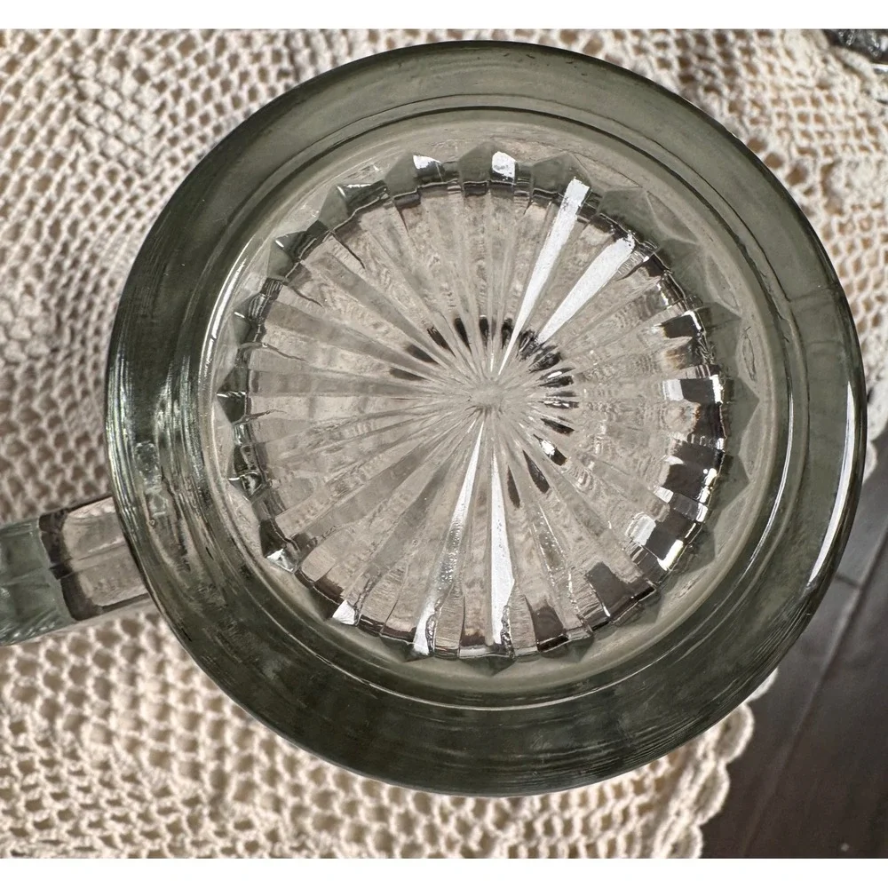 Vintage Heavy Glass Set of 3 Beer Mugs‎ Drinking Glasses with Starburst Base